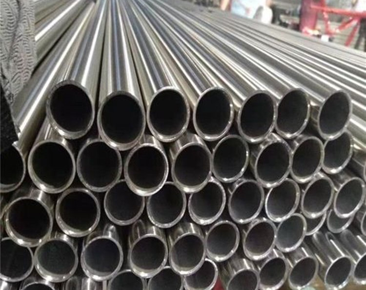 厚壁不銹鋼管氬弧焊為何會產(chǎn)生氣孔.jpg 厚壁不銹鋼管氬弧焊為何會產(chǎn)生氣孔.jpg